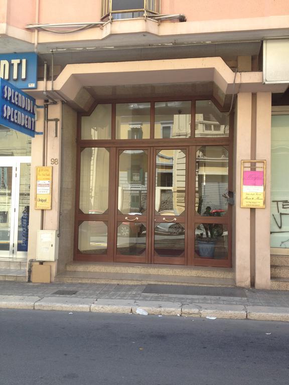 Rooms2Rent レッジョ・ディ・カラブリア エクステリア 写真