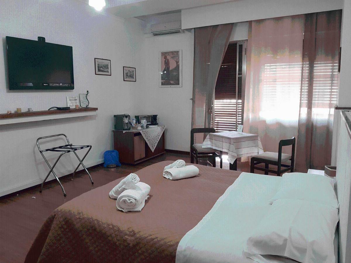 Rooms2Rent レッジョ・ディ・カラブリア エクステリア 写真