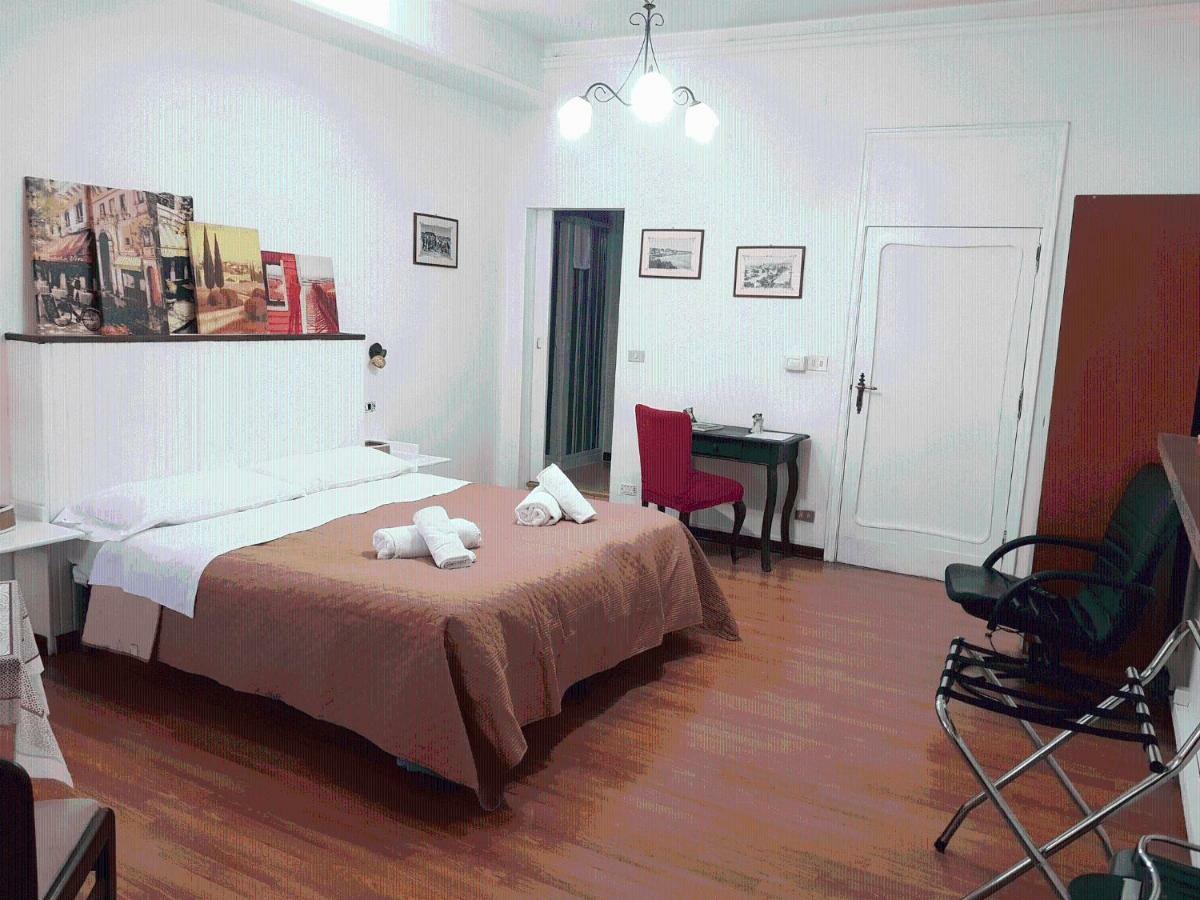 Rooms2Rent レッジョ・ディ・カラブリア エクステリア 写真