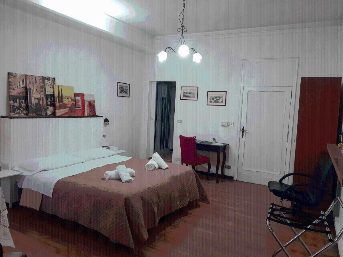 Rooms2Rent レッジョ・ディ・カラブリア エクステリア 写真