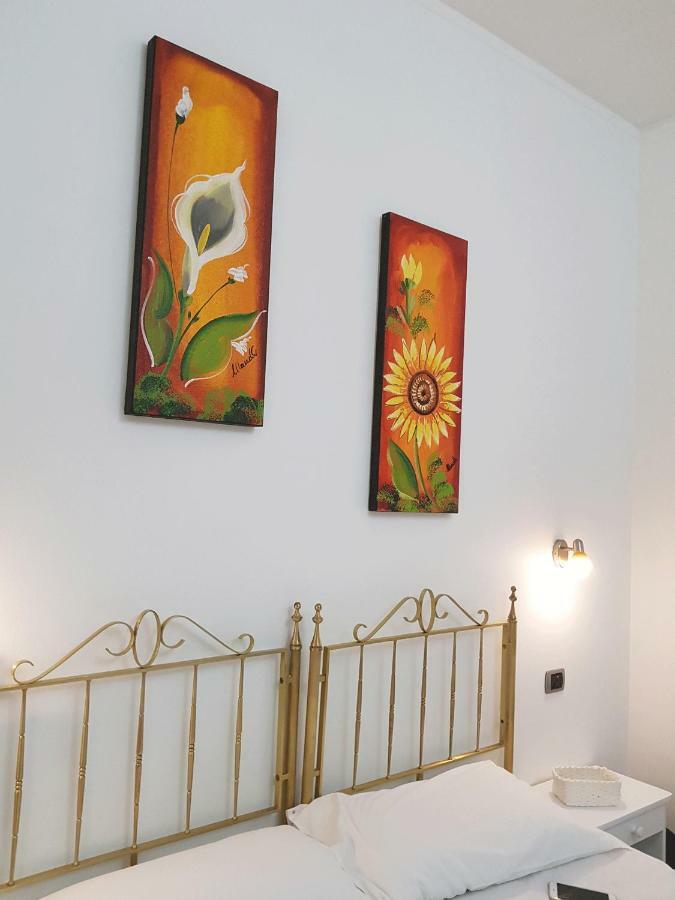 Rooms2Rent レッジョ・ディ・カラブリア エクステリア 写真
